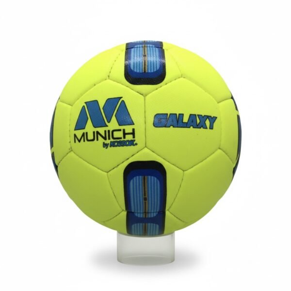 Pelota de Futbol N°4 con Pique "Munich Kossok Galaxy"